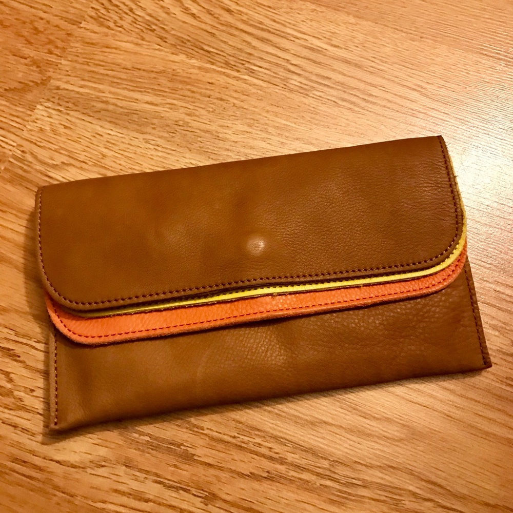 Linea Pelle Clutch